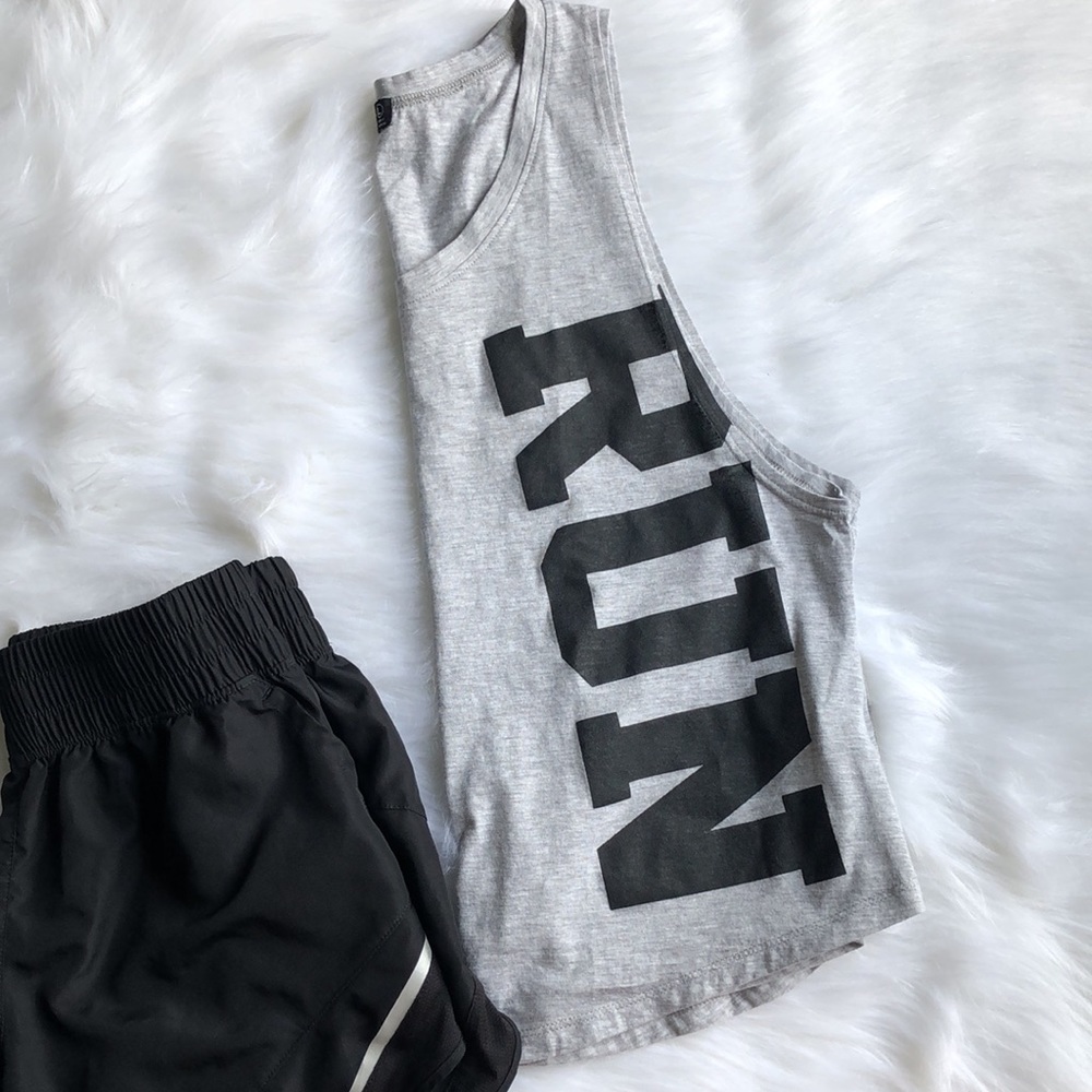 🎀1 LARGE LEFT 🎀 RUN Tank Top